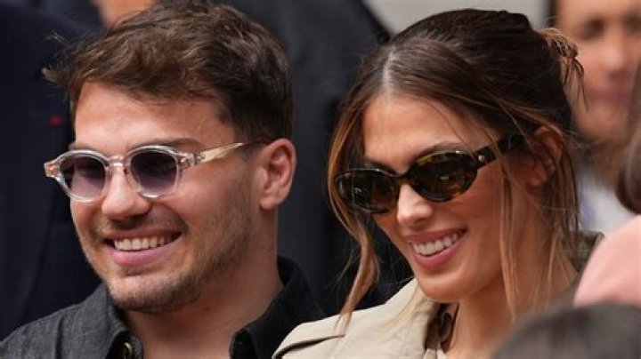 Antoine Dupont Copine