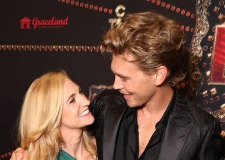 Ashley Butler Age, Height, Wiki, Husband, Austin Butler Sister