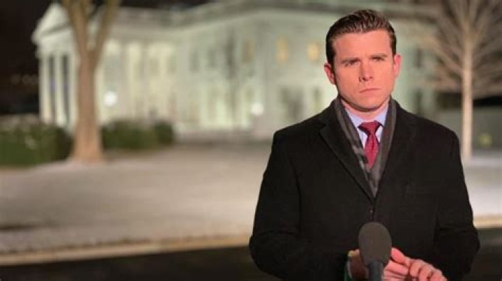 CNN Phil Mattingly Biography: Age, Education, Net Worth, Wife, Father, Child, Family Photos, Baby, Teeth, Height, Salary, Wedding, Wikipedia