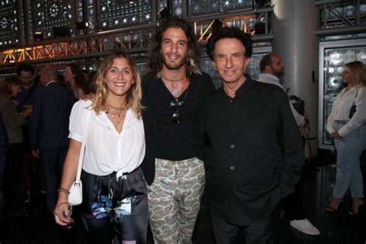 Flora Ghebali Origine