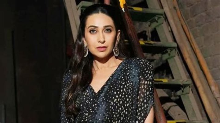 Karisma Kapoor Biography: Husband, Movies, Daughter, Age, Net Worth, Children, Sisters, Parents, Father, Family, Wikipedia, Instagram