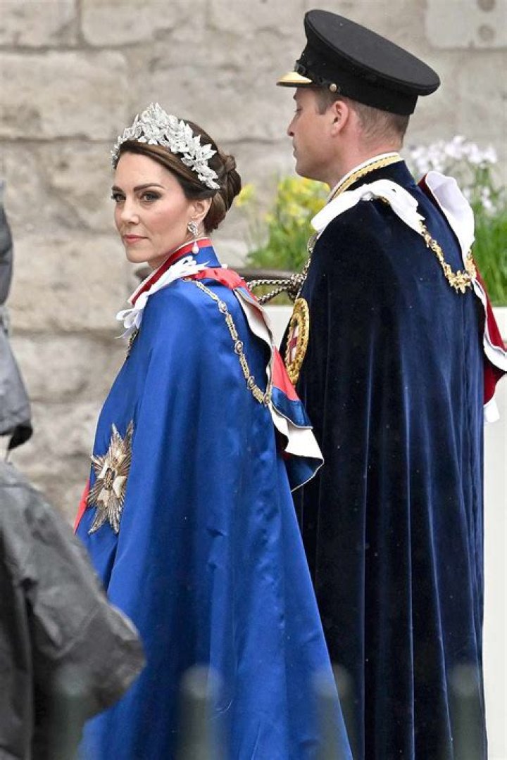 Kate Middleton Bare Crotch Photos Make Prince William Quit Royal Air Force (Photos)