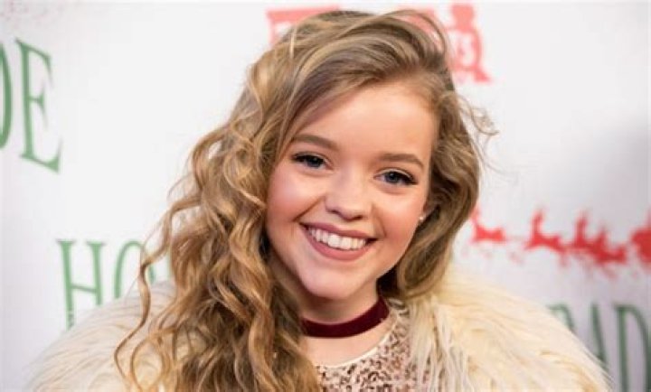 Know About Jade Pettyjohn; Age, Net Worth, Movies, Instagram, Dating