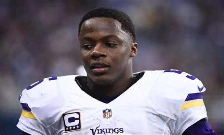 Know About Teddy Bridgewater; Injury, Contract, Stats, Wife, Age, College