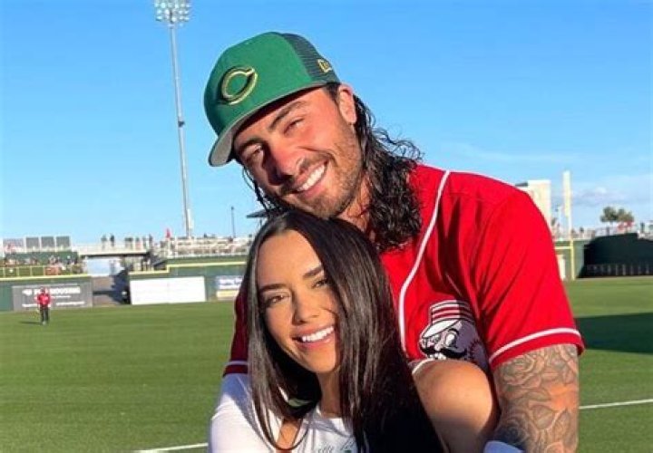 Know All About Jonathan India Girlfriend Daniella Garcia!!