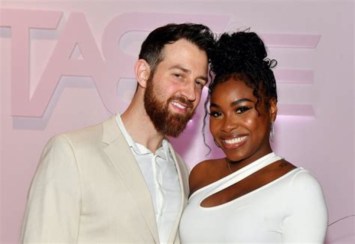 “Love is Blind” Cameron Hamilton Wiki, Bio, Age, Height, Instagram, Birthday, Partner Lauren Speed!!