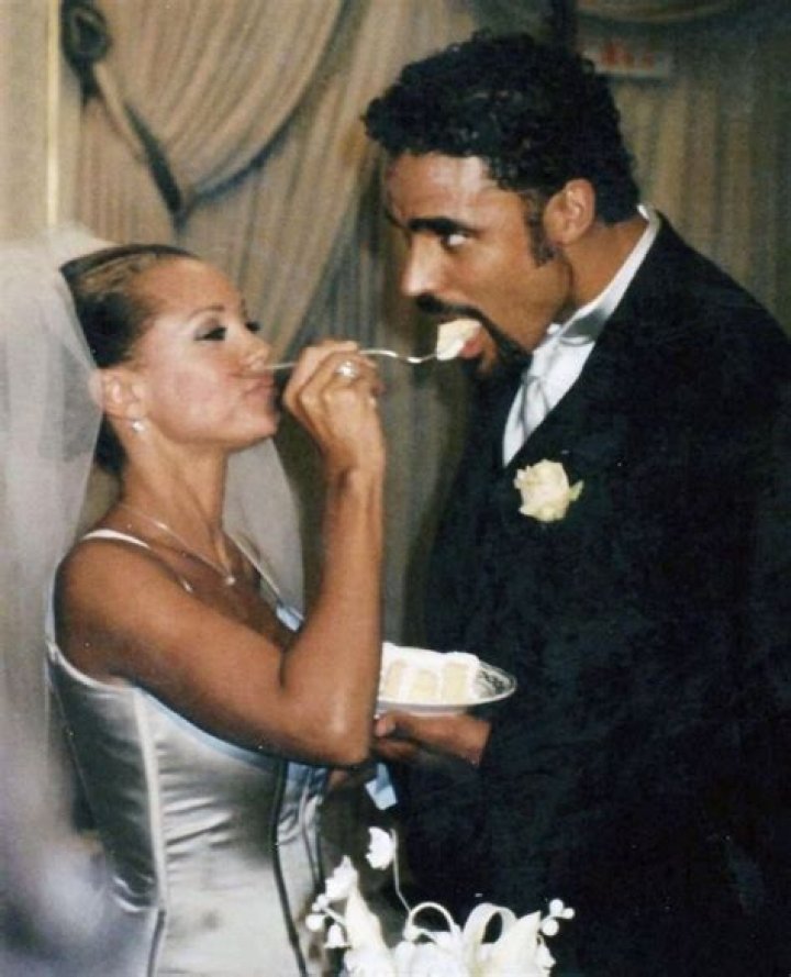 Vanessa Williams - Celebrity