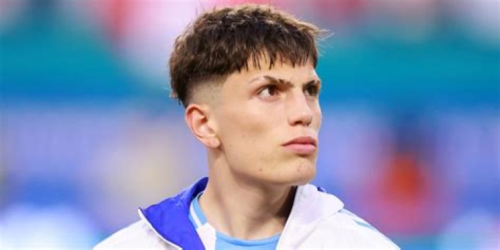 Where Is Alejandro Garnacho From? His Family, Nationality and Facts