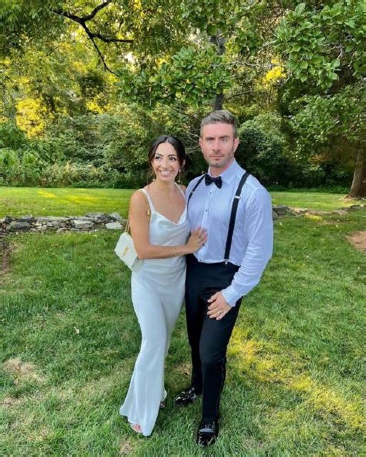 Wife, Girlfriend, Family, Net Worth & Facts