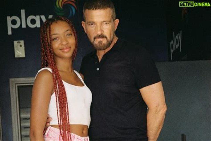 Zolee Griggs Biography: Age, Husband, Height, Net Worth, Wikipedia, Parents, Boyfriend, Eyes Color